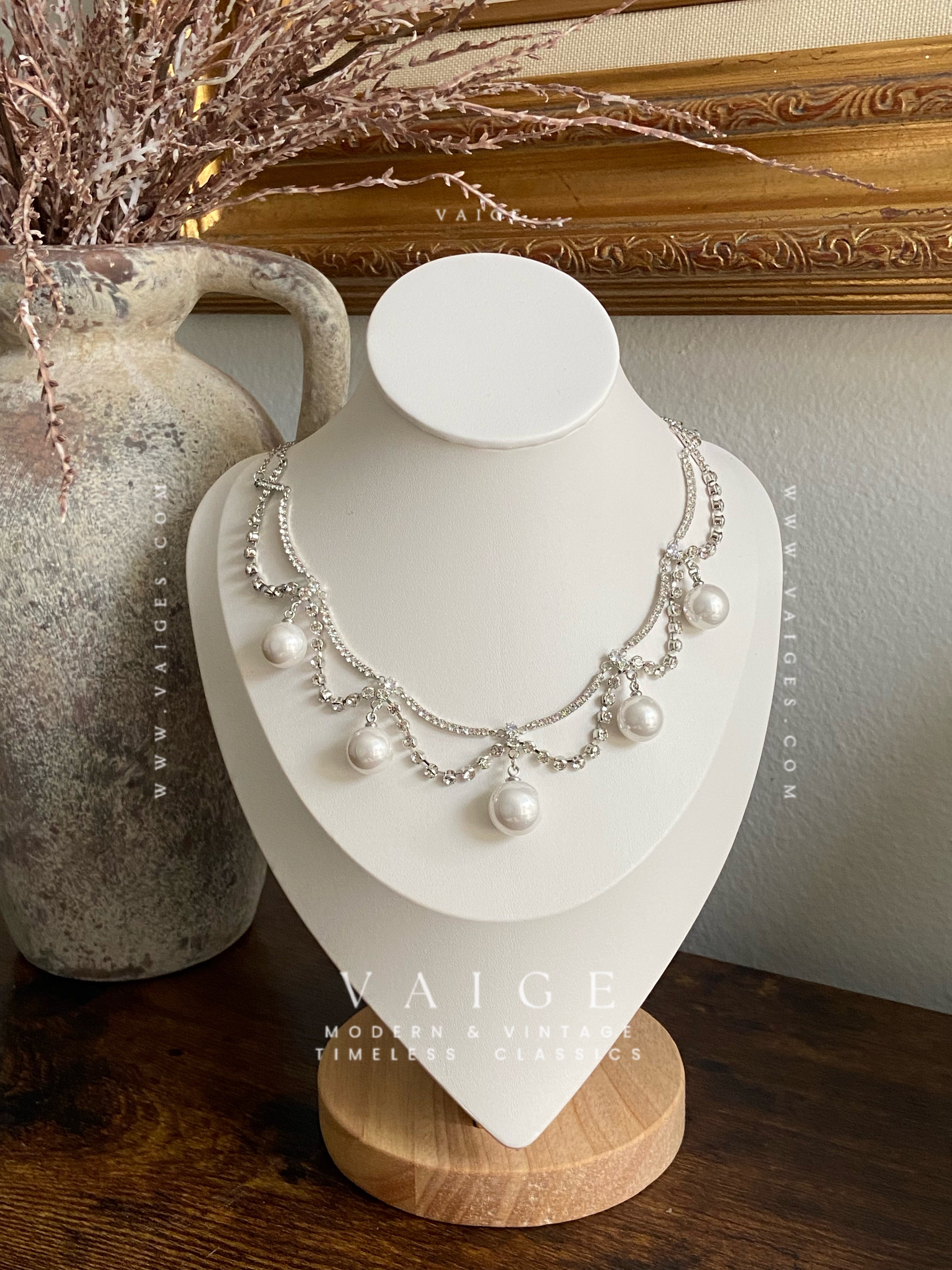 VAIGE Copper Pearl Pendant Inlaid Rhinestone Choker Necklace